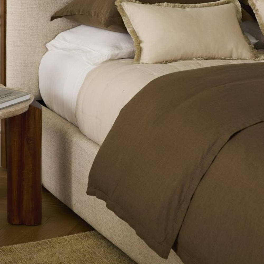 West Elm Signature Tencel Linen Sheet Set,Queen,White,Retail Price $269.00 USD - Picture 3 of 16